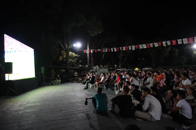 Bornova Büyükpark’ta buluşalım