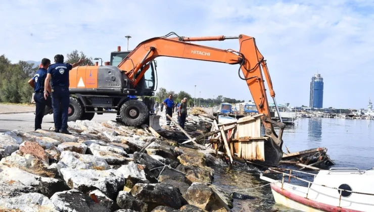 İzmir’de 15 Kaçak Yapıya Yıkım Kararı!