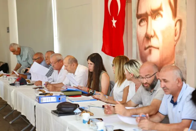 BAŞKAN DENİZLİ MÜJDELİ HABERİ VERDİ: ALAÇATI’DA 31 YILLIK KANGREN SON BULDU 