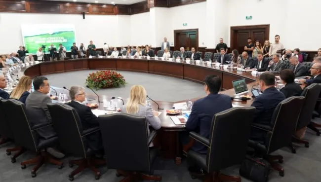 Egeli bilim insanlarının görev aldığı İzmir Körfez Bilim Kurulu, acil eylem planı için toplandı