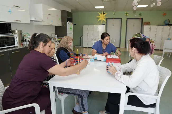 Gaziemir Belediyesi’nden alzheimer hastalarına tam destek