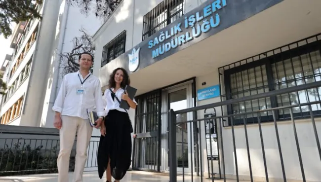 Konak’ta engelleri aşmak için kapı kapı mesai
