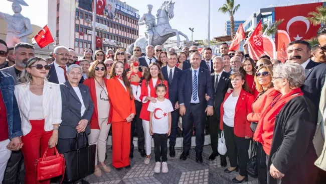 Cumhuriyet Bayramı’nda Tugay’dan Güçlü Mesajlar