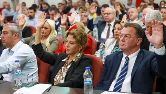 Karşıyaka Belediyesi’nin 2025 bütçesine onay