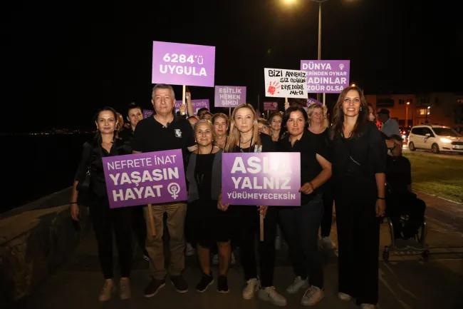 Güzelbahçe Şiddete Karşı Yürüdü