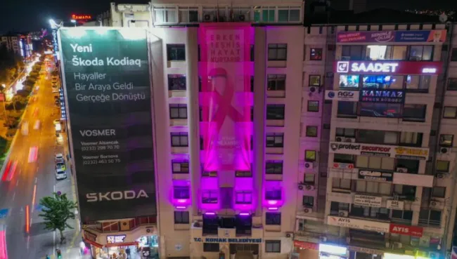 Konak’ta pembe farkındalık