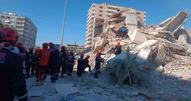 İzmir’de Afet Yönetimi Tatbikatı Gerçekleşti