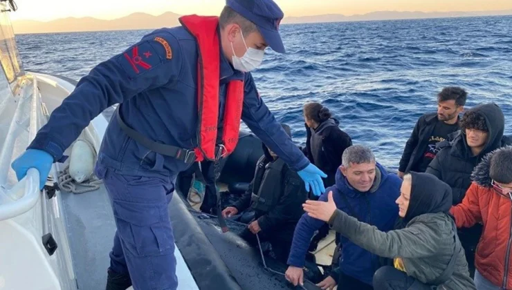 İzmir’de Yunan unsurlarından kaçış: 29 göçmen kurtarıldı
