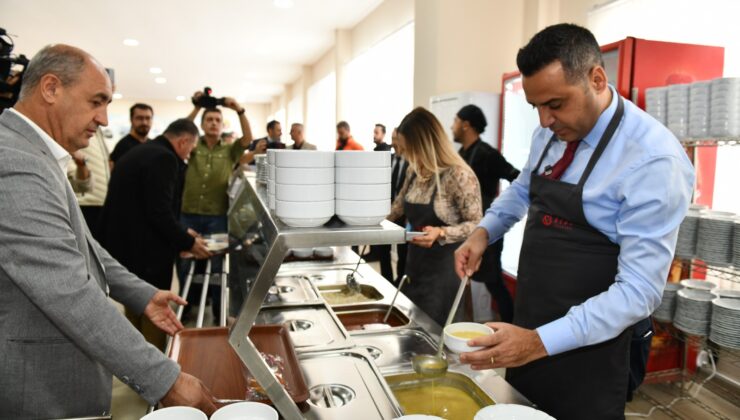 Çiğli Kent Lokantası kapılarını açtı