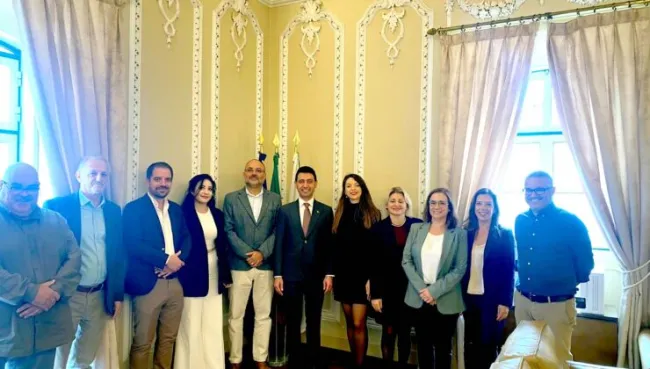 Bayraklı heyetinden Portekizli kardeş belediyeye ziyaret