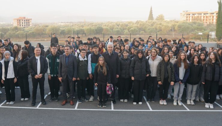 ULUCAK HASAN TÜRKMEN ANADOLU LİSESİ’NDE İLK DERS ZİLİ ÇALDI