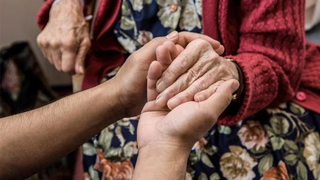 Hızır Haşim Kaya’dan Yaşlılara Anlamlı Destek