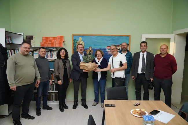 Ayvalık Kent Konseyi yeni yerine taşındı…