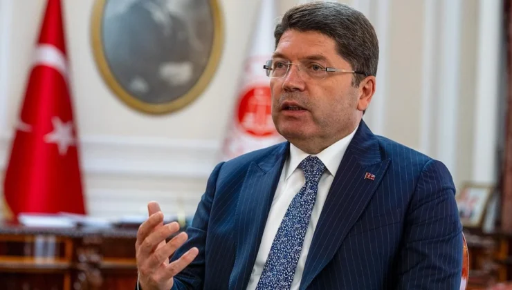 Adalet Bakanı’ndan Çıplak Arama İddialarına Yanıt
