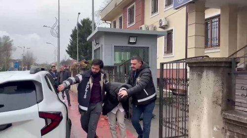 Eşini Bıçaklayarak Kaçtı, Tutuklandı!