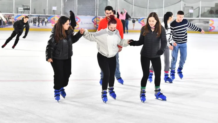 İzmir’de Buz Sporları’na Büyük İlgi!