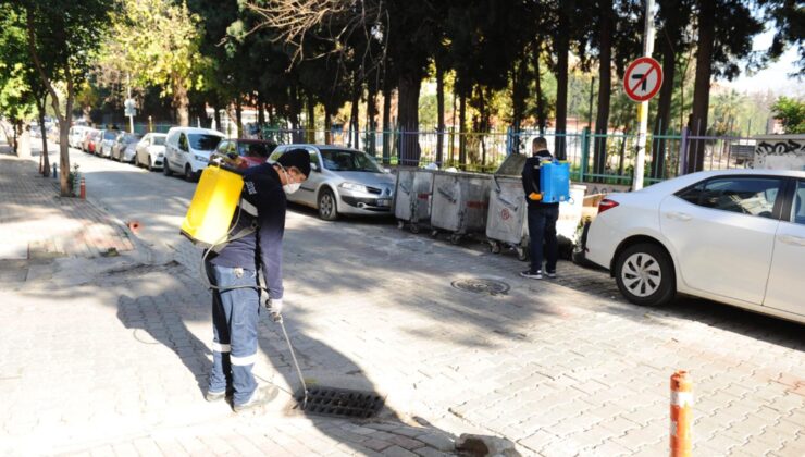 Karşıyaka’da ilaçlama mesaisi devam ediyor