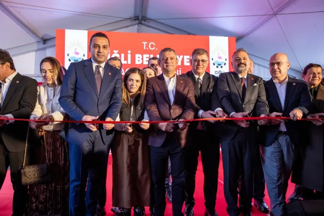 Çiğli’de Özgür Özel’den Büyük Açılış: Balatçık Kent Lokantası ve Özge Polat Kent Kitaplığı