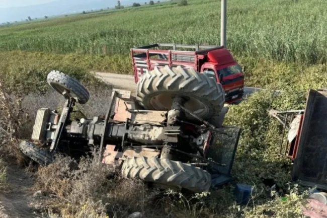 Traktör Kazasında Eşini Kaybeden Adam Yaralandı