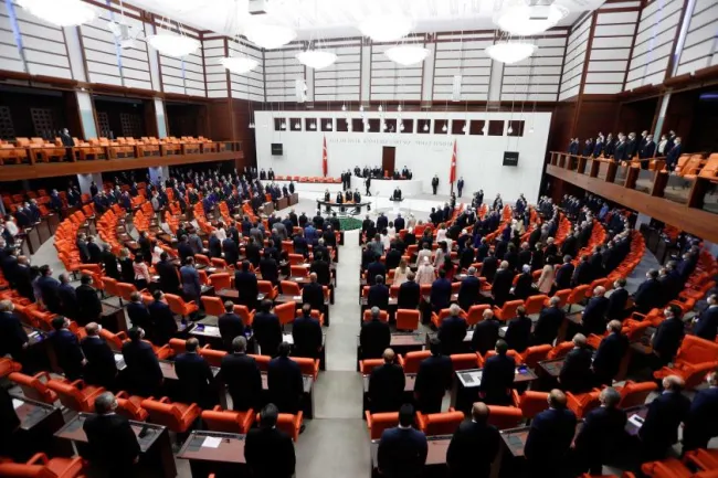 DEM Partisi’nden Protesto: TBMM’de Gerilim Tırmandı