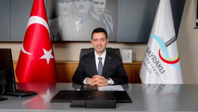 Başkan Önal’dan yeni yıl mesajı: “Bayraklı’yı daha ileriye taşıyacağız” 
