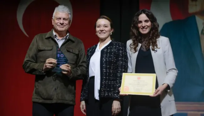 Konak’ta vefa gecesi: Spora emek verenler ödüllendirildi