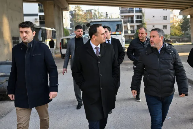Bornova’da yol sorunlarına acil çözüm