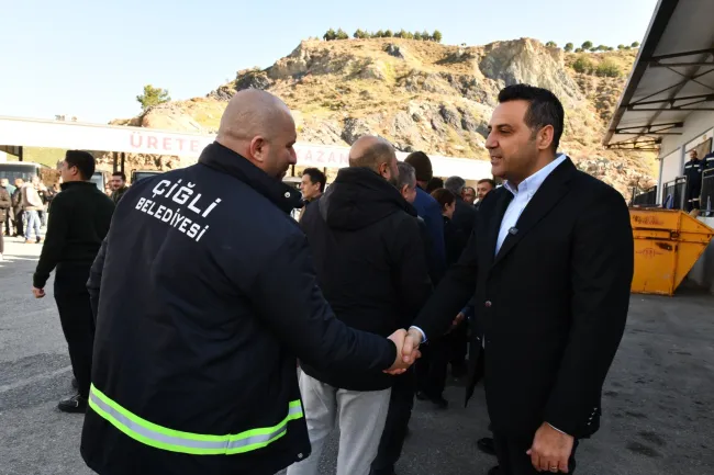 Başkan Yıldız, Mesai Arkadaşlarının Yeni Yılını Kutladı