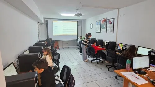 Çiğli Belediyesi’nden Öğrencilere Yapay Zeka Atölyesi