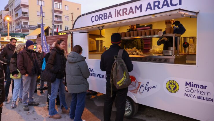 Bucalılar sıcak çorba ikramından memnun kaldı
