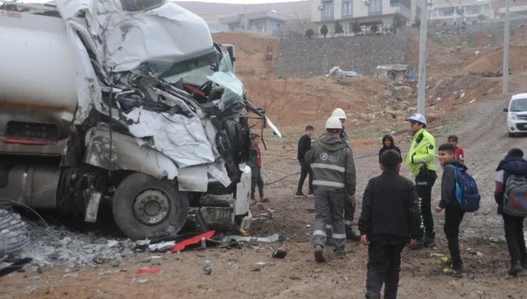 Cizre’de Tanker Kazası: Sürücü Yaralandı!