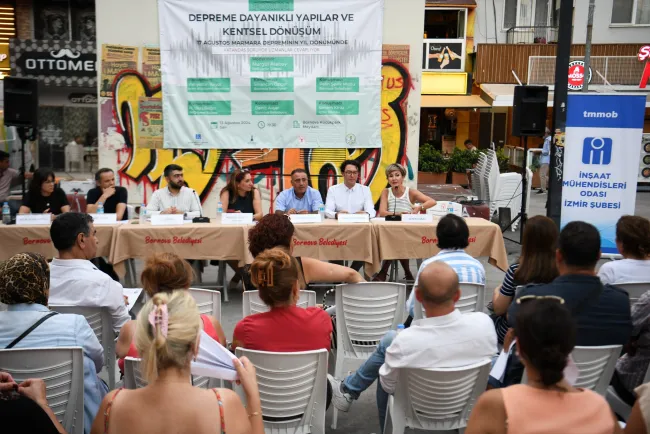 Bornova’da Deprem Farkındalık Paneli Düzenleniyor
