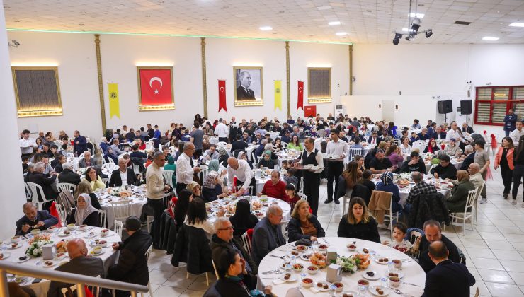 Buca’da şehit aileleri, gaziler ve yakınları için iftar düzenlendi