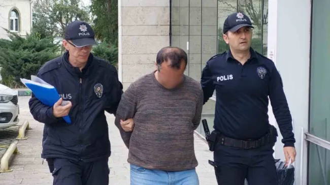 Polis Merkezinde Kafa Atan Şüpheli Tutuklandı!