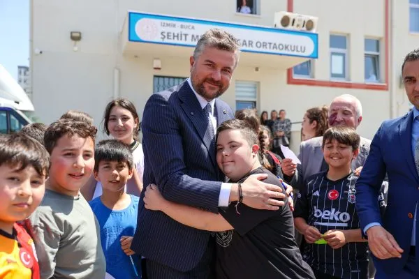 Başkan Görkem Duman:”Gelecek çocukların gülüşlerinde”
