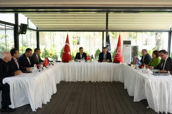 Kıyı Ege Belediyeleri Bornova’da buluştu