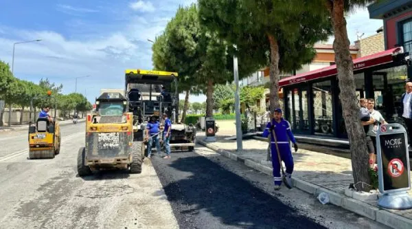 Çeşme’de Yol Bakım Çalışmaları Hızla Devam Ediyor!