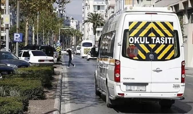 Servis Taşımacılığına 1 Yıl Daha Süre Tanındı!