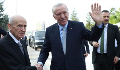 Erdoğan, Bahçeli ile bir araya geldi