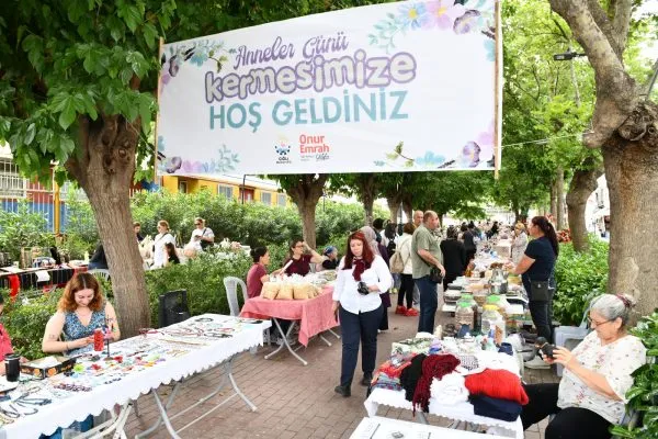 Çiğli’de Anneler Günü coşkusu renkli etkinliklerle başladı