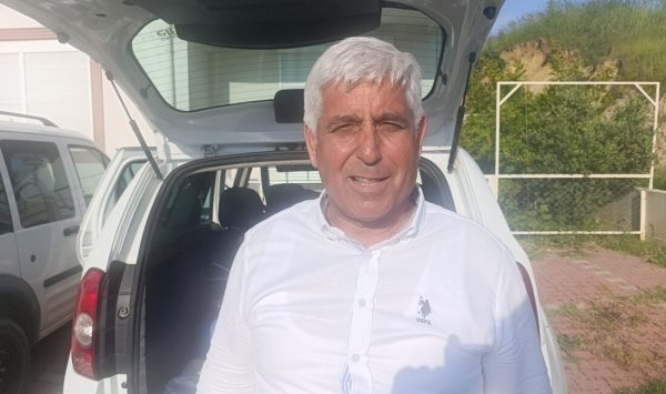 Eski Başkanın Aracı Hırsızlıkla Uzaklaştı!