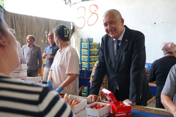 BAŞKAN TÜRKMEN SAHADA