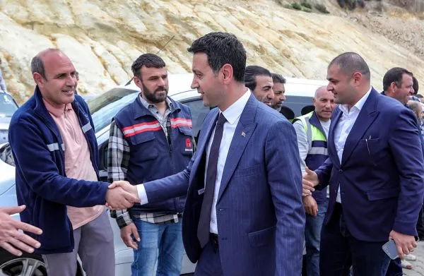 Başkan Önal, şantiyede işçilerle buluştu