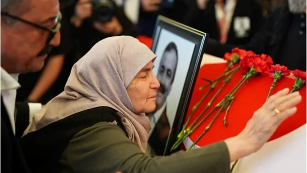Sırrı Süreyya Önder’in Cenazesi Gözyaşlarıyla Uğurlandı