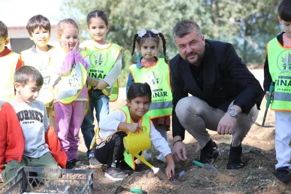 Buca’da çocuklara tohumdan sofraya tarım eğitimi