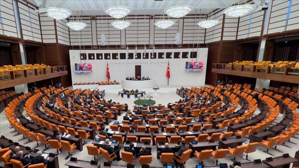 Komisyon başkanlıklarına dair Meclis kararı Resmi Gazete’de yayımlandı