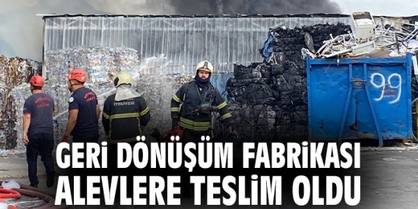 İzmit’teki Geri Dönüşüm Fabrikasında Yangın Çıktı
