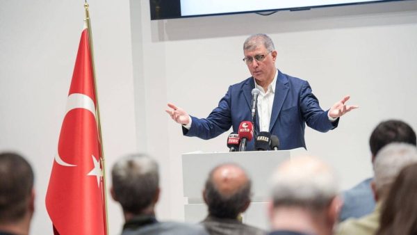 Cemil Tugay’dan sendikaya uzlaşı çağrısı