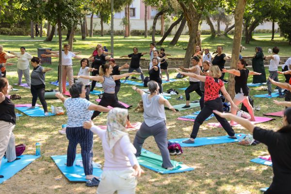 Buca’da açık havada spor keyfi