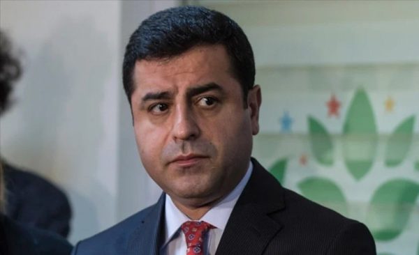 Selahattin Demirtaş: Seçilmiş belediye başkanları tahliye edilmeli